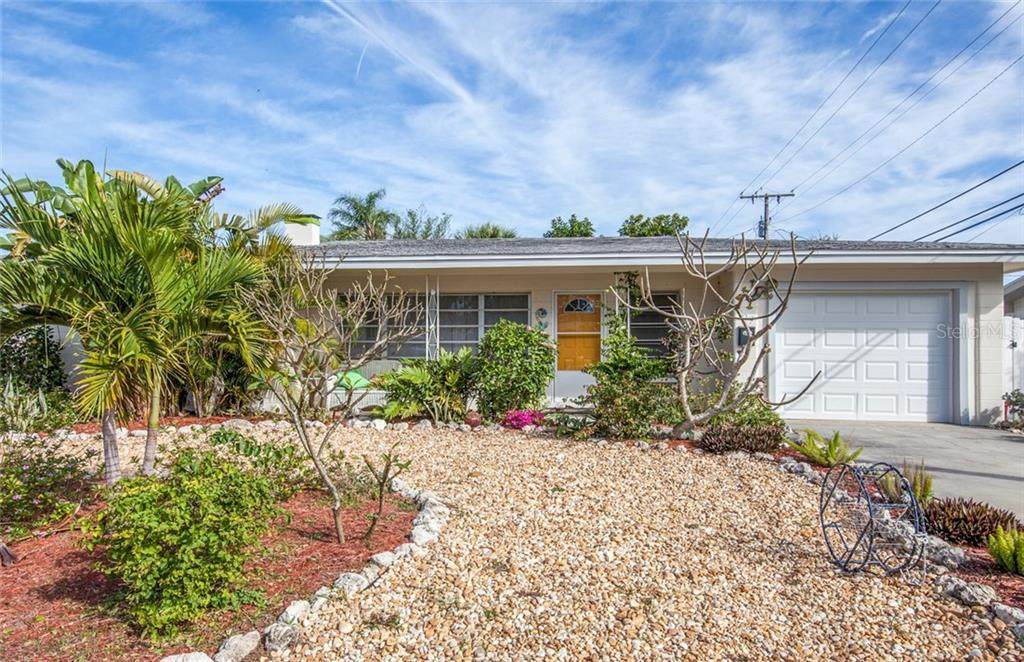 109 Field Avenue - Photo 1