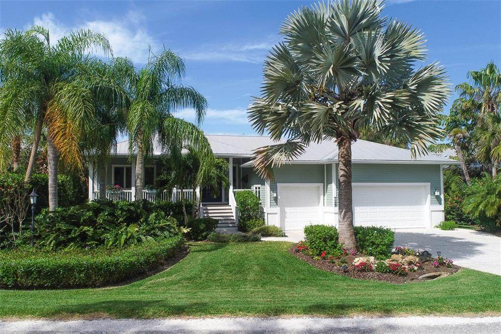 725 Eagle Point Drive - Photo 1