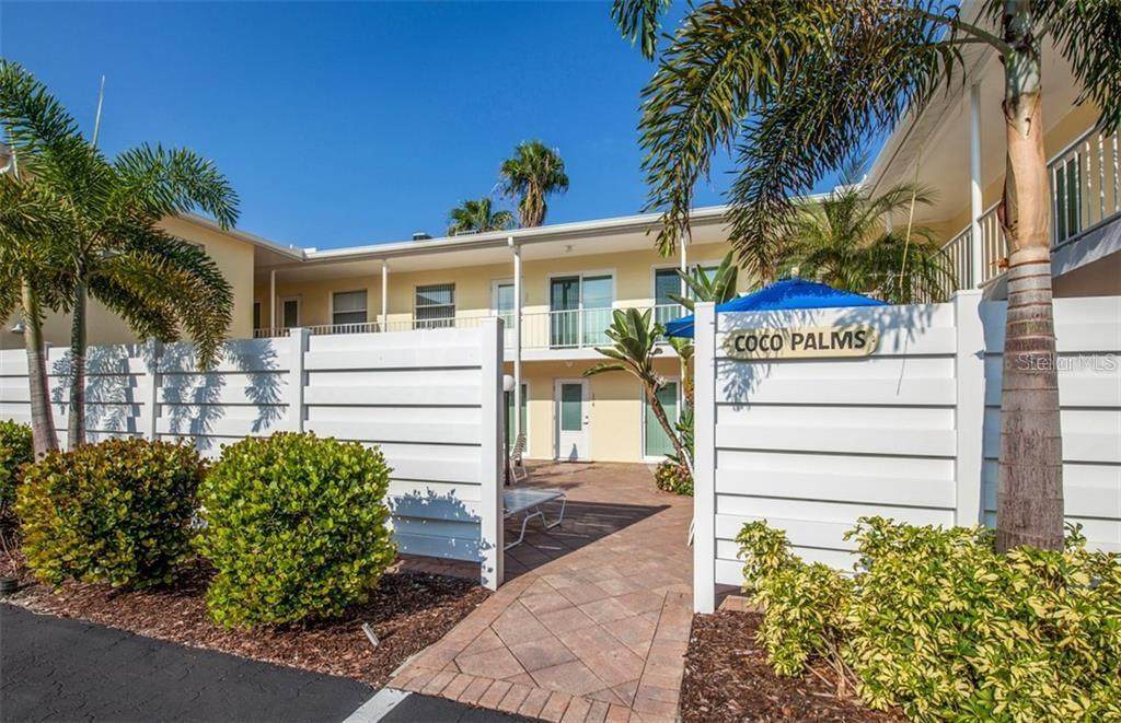 700 Venice Avenue - Photo 1
