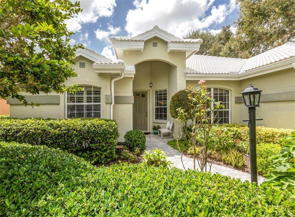 400 Wellington Court - Photo 1