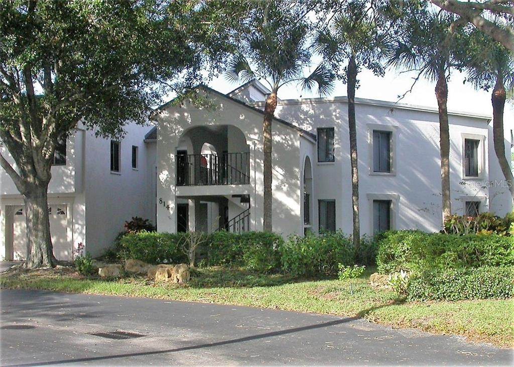 814 Capri Isles Boulevard - Photo 1