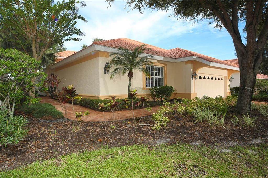 3654 Cadbury Circle - Photo 1