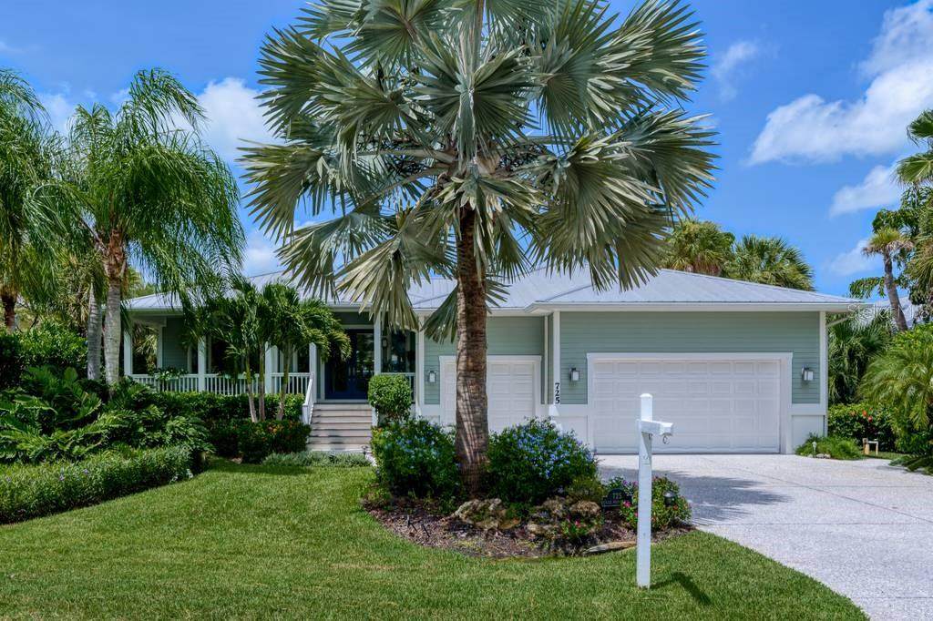 725 Eagle Point Drive - Photo 1