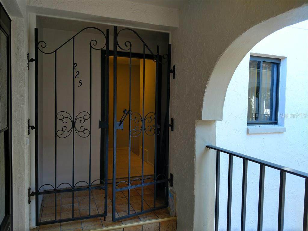 812 Capri Isles Boulevard - Photo 1