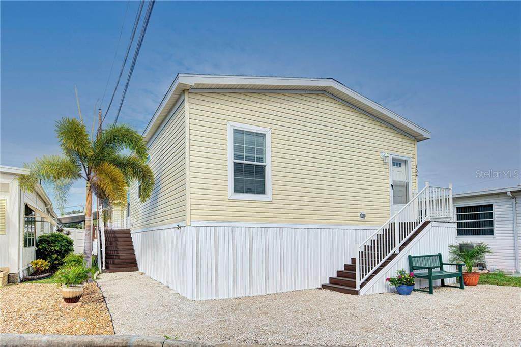 104 1ST Avenue - Photo 1