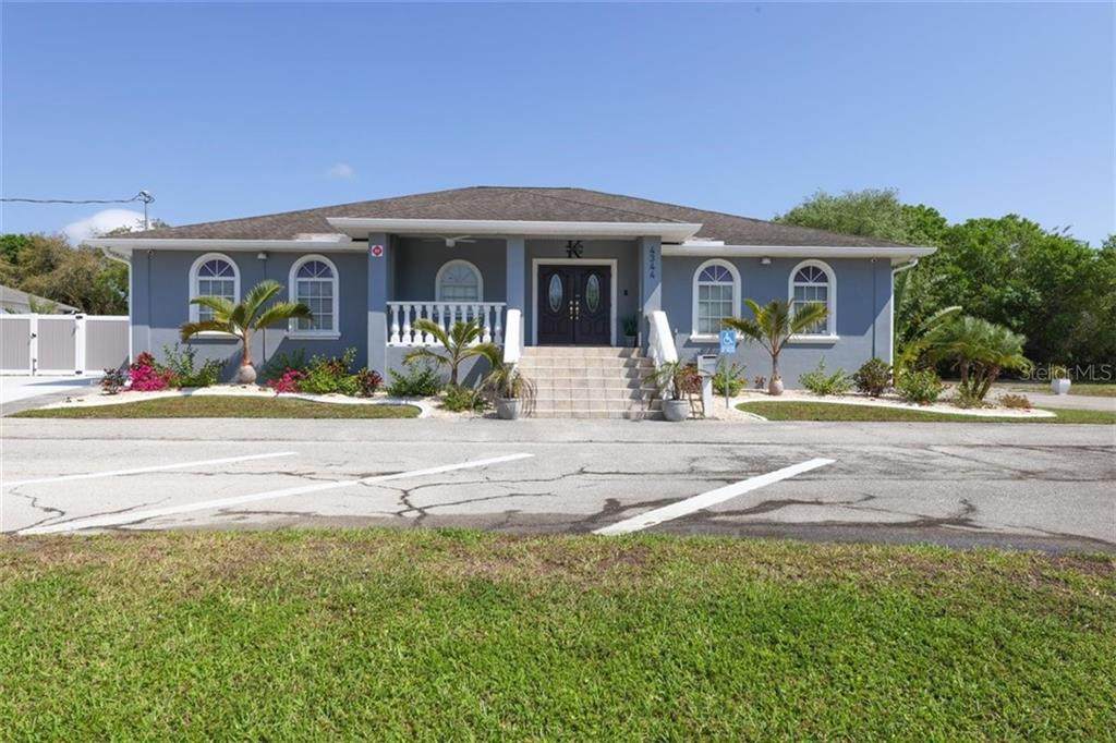 4344 Laura Street - Photo 1