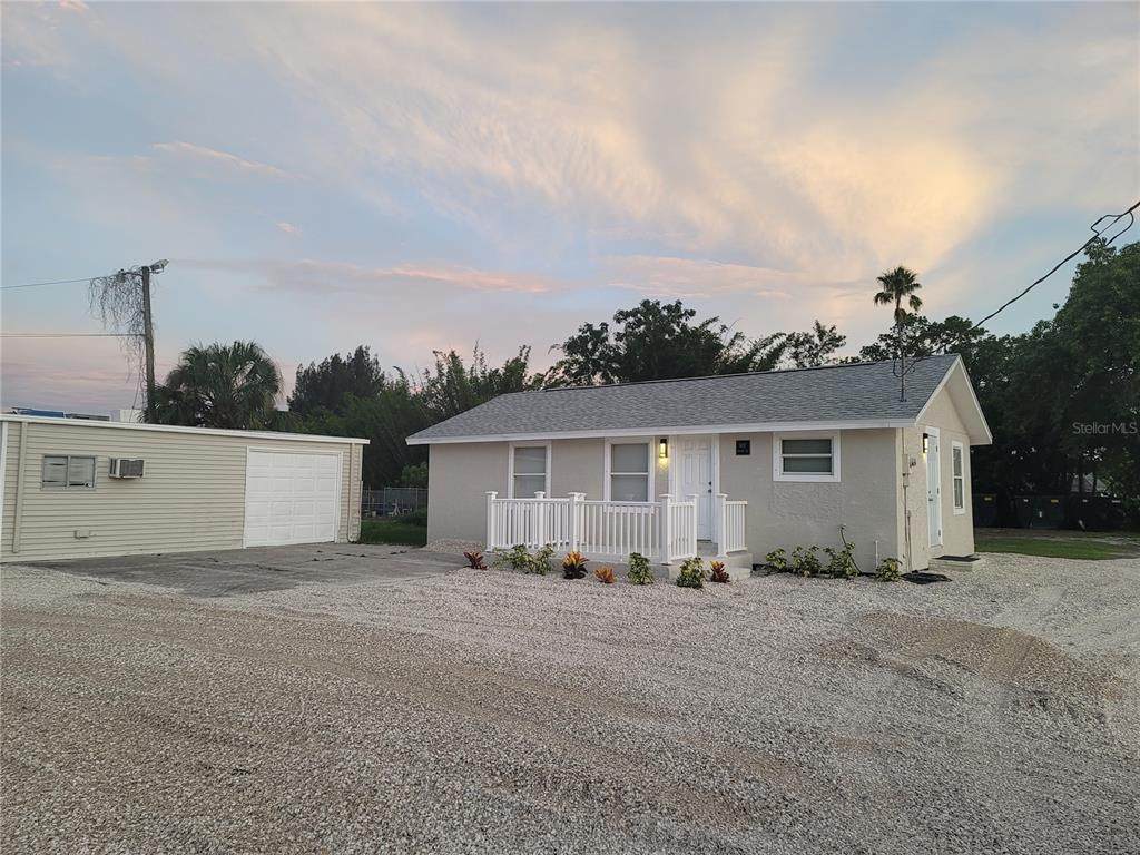 802 Colonia Lane - Photo 1