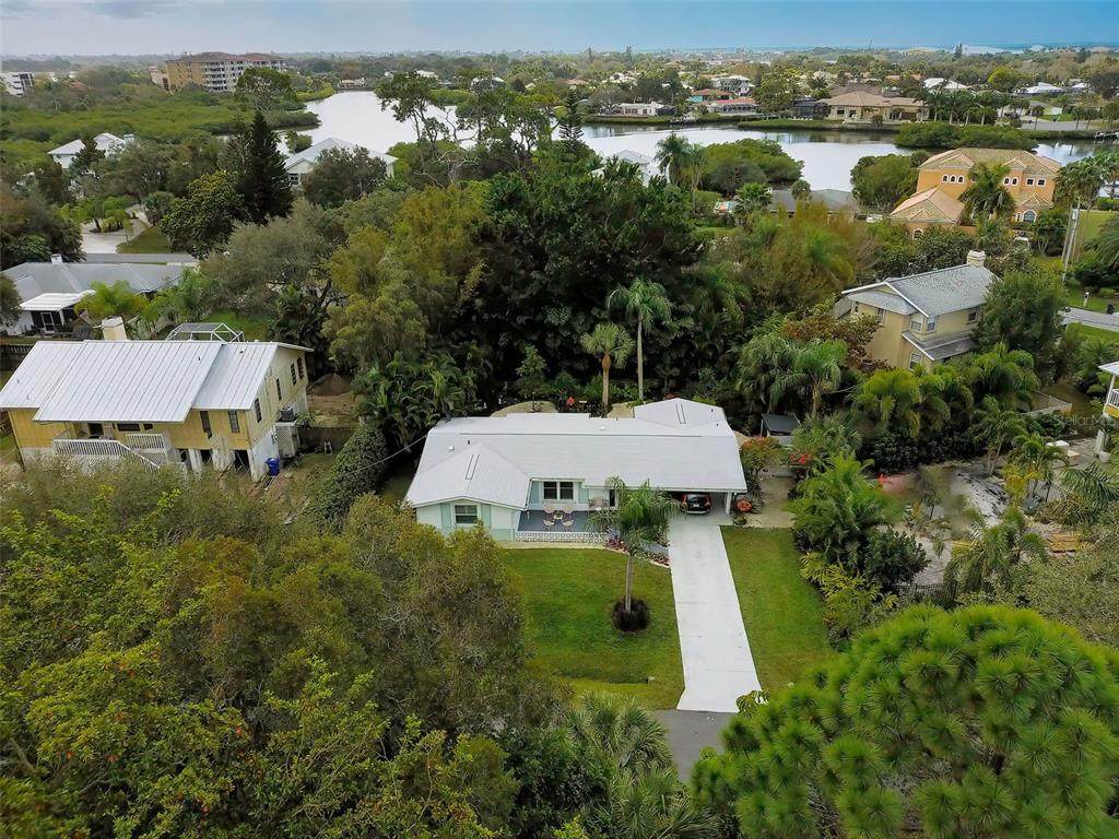 41 Westview Drive - Photo 1