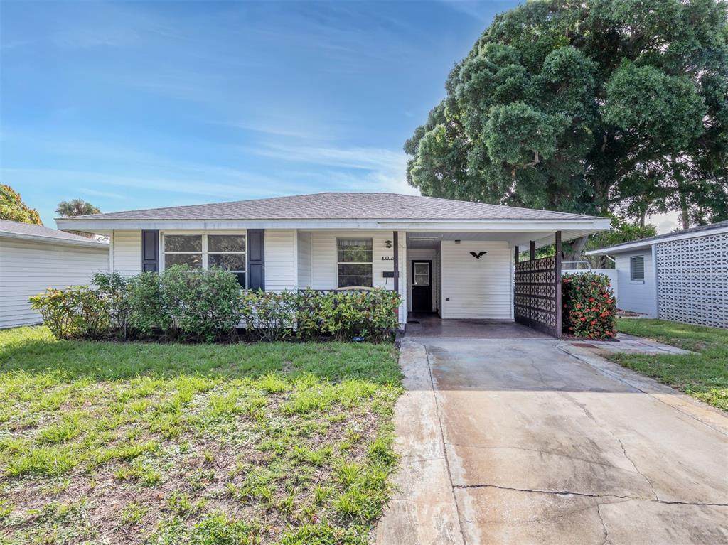 821 Nokomis Avenue - Photo 1