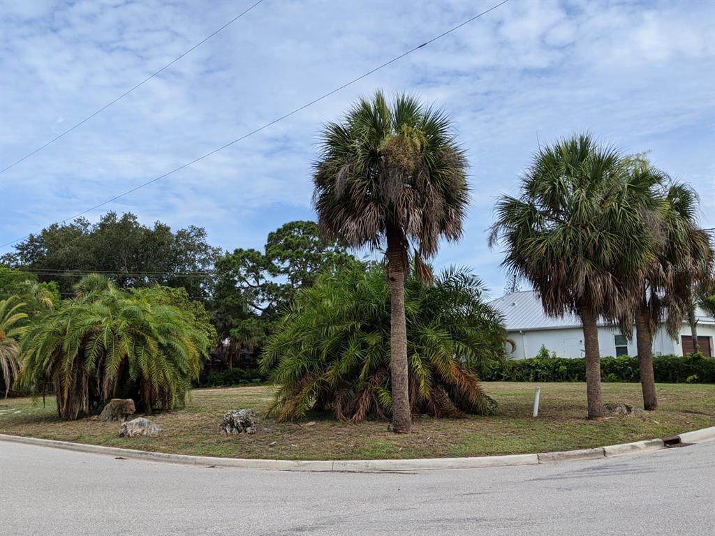 336 Pensacola Road - Photo 1
