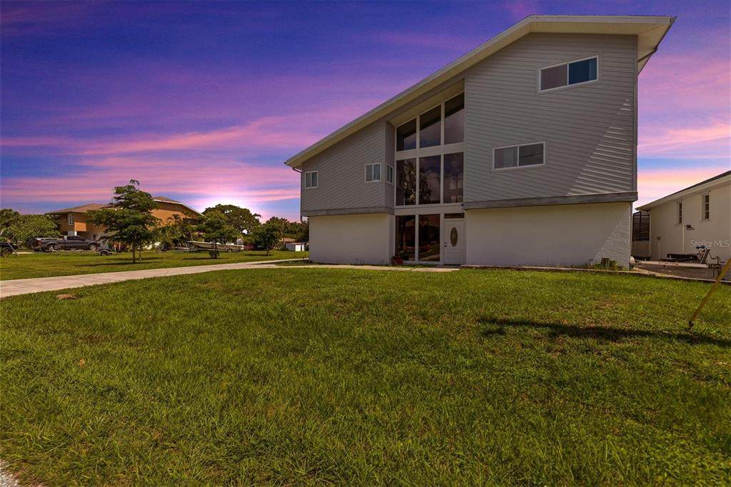 1034 Kant Street - Photo 1