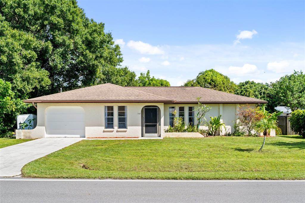 907 Seminole Drive - Photo 1