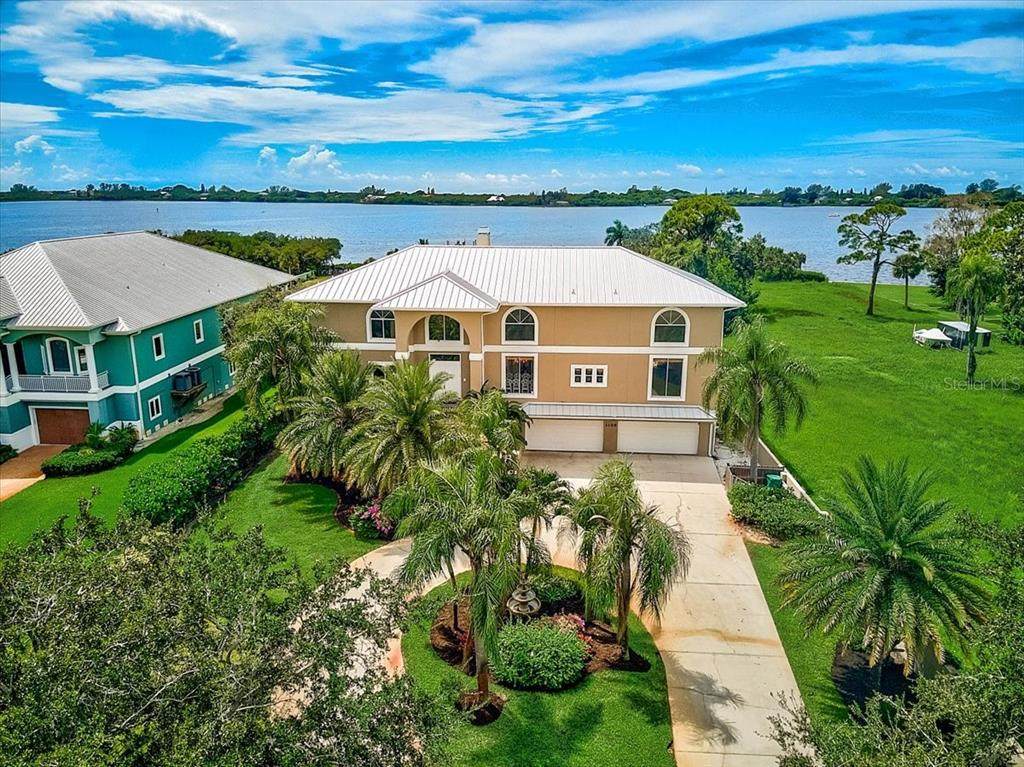 1135 Bayshore Drive - Photo 1
