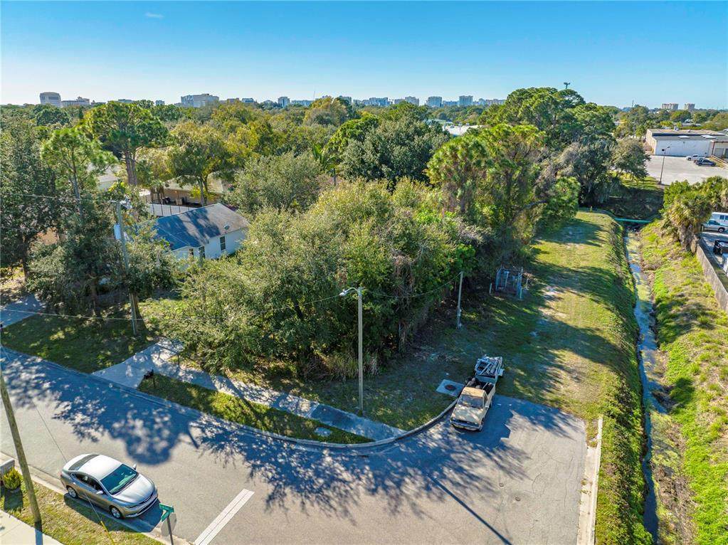 Vilas Avenue - Photo 1