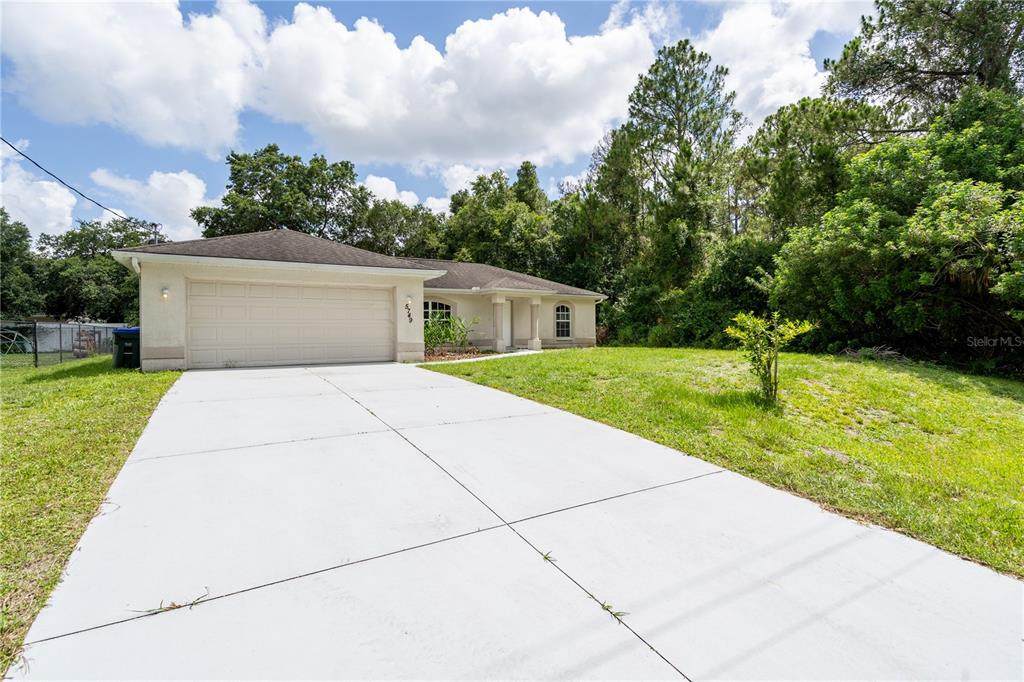 5749 Garafola Avenue - Photo 1