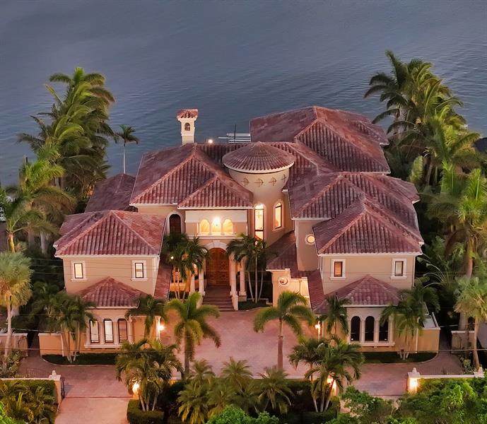 1436 John Ringling Parkway - Photo 1