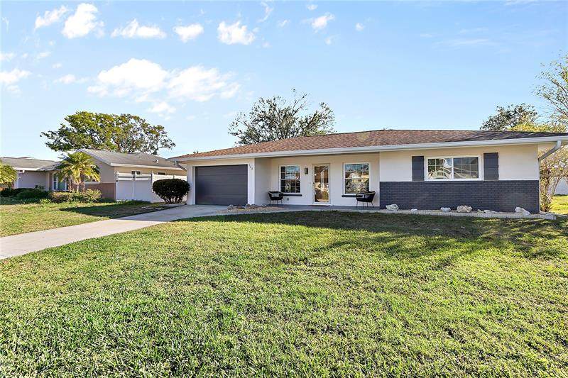 560 Glen Oak Road - Photo 1