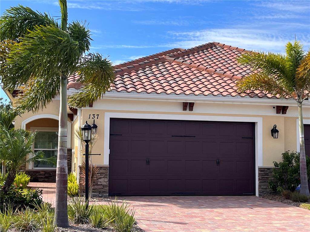 137 Colebrook Court - Photo 1