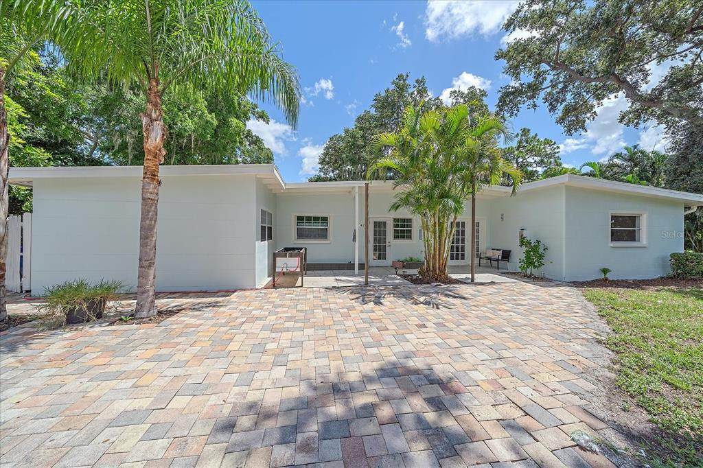 3939 Groveland Avenue - Photo 1