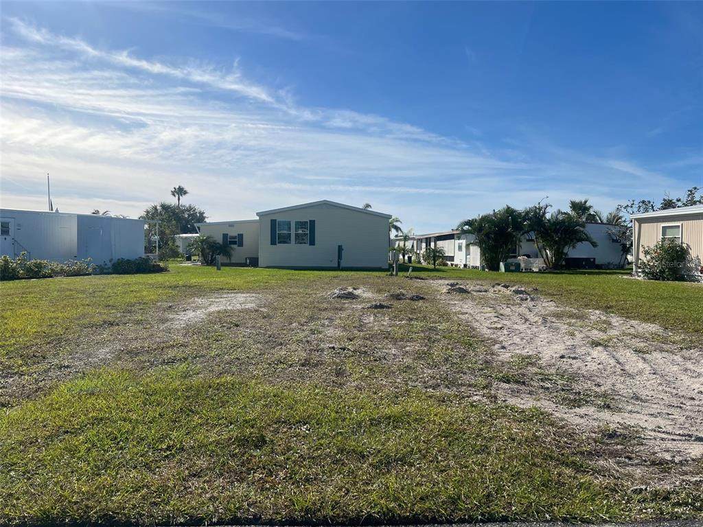 564 Longwood Drive - Photo 1