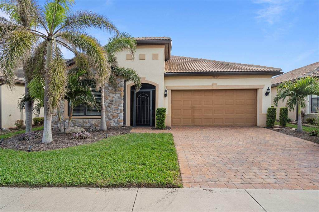 13807 Karina Street - Photo 1