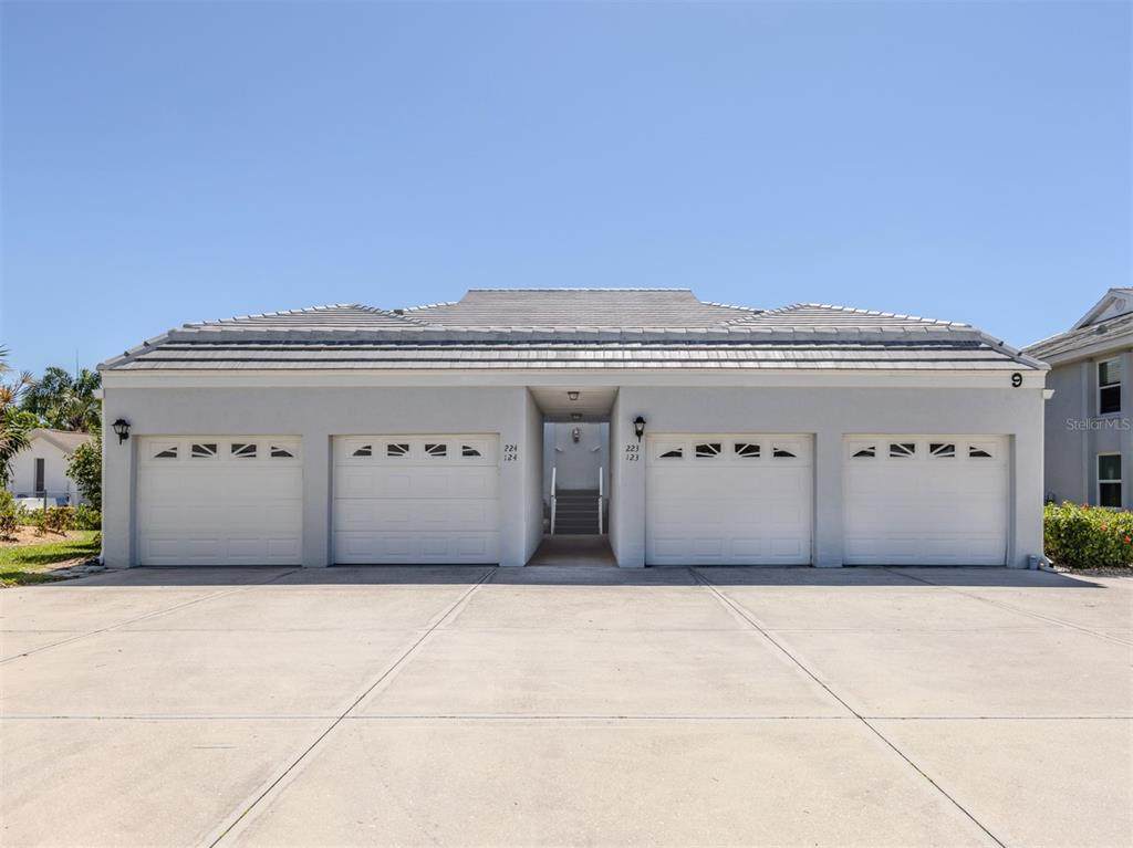 1041 Capri Isles Boulevard - Photo 1