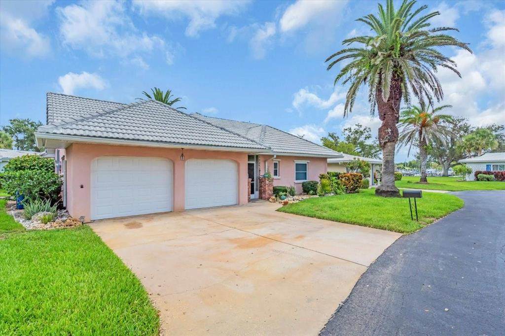16 Oakwood Drive - Photo 1