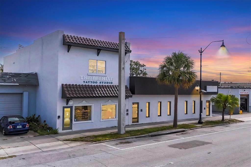 641 Venice Avenue - Photo 1