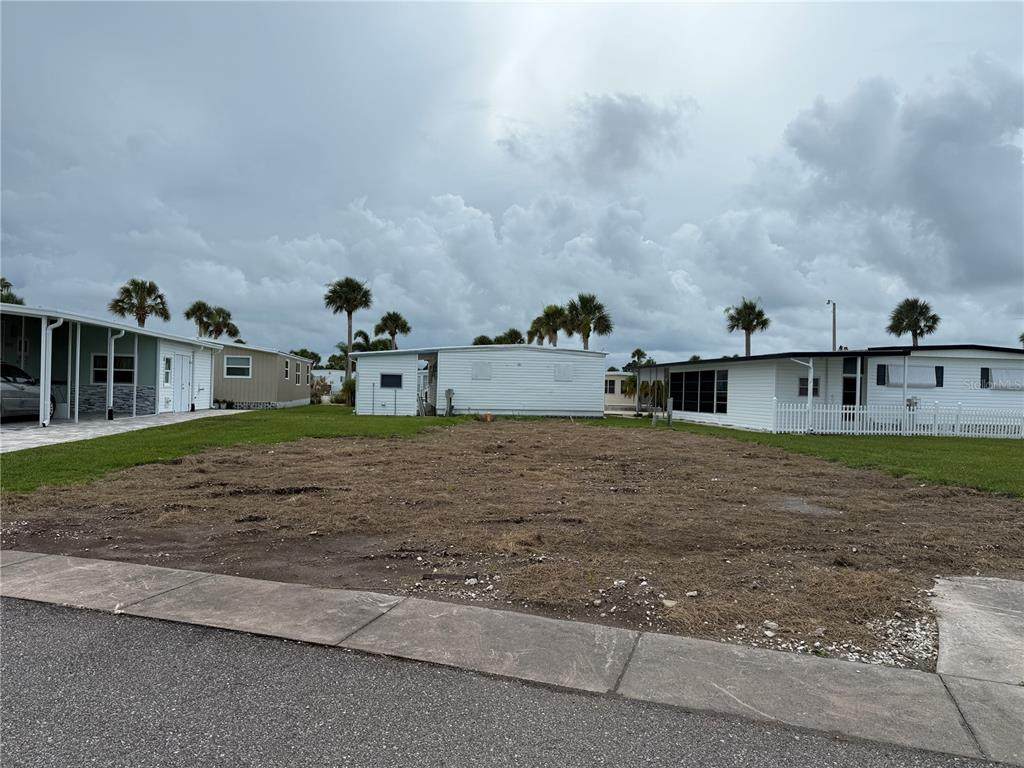 630 Gloriosa Drive - Photo 1