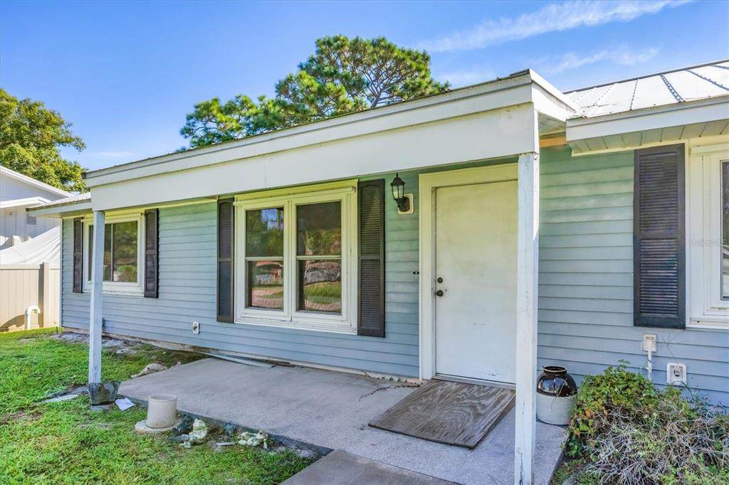 5330 Barbarossa Avenue - Photo 1