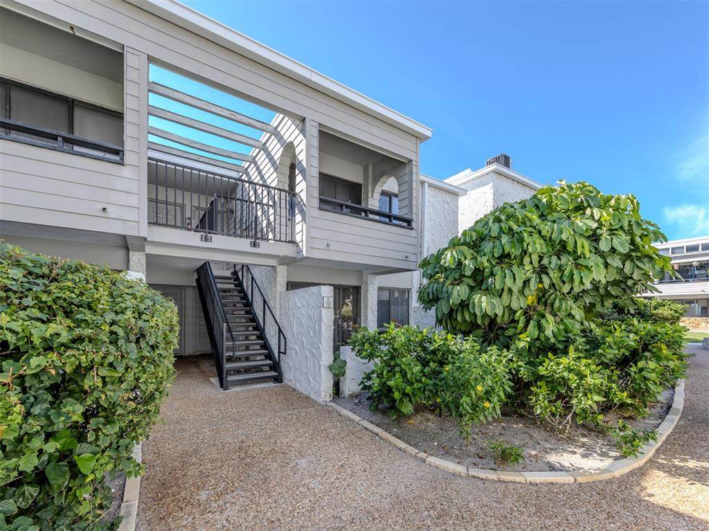 1555 Tarpon Center Drive - Photo 1