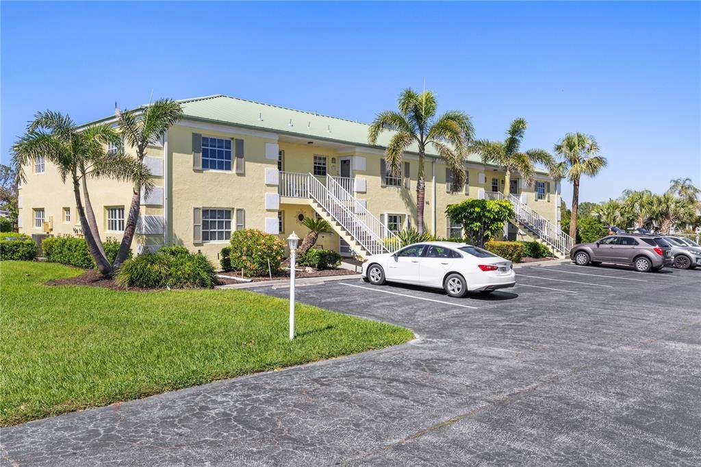942 Capri Isles Boulevard - Photo 1