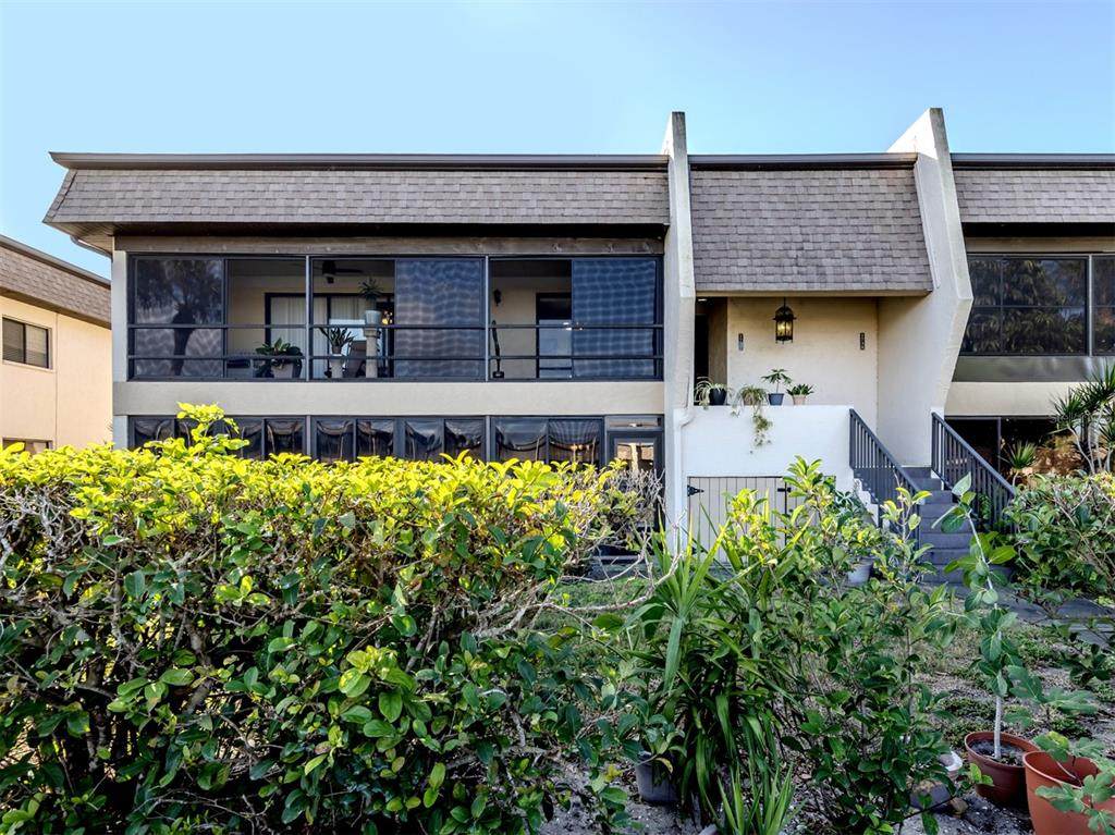 1737 Bonitas Circle - Photo 1