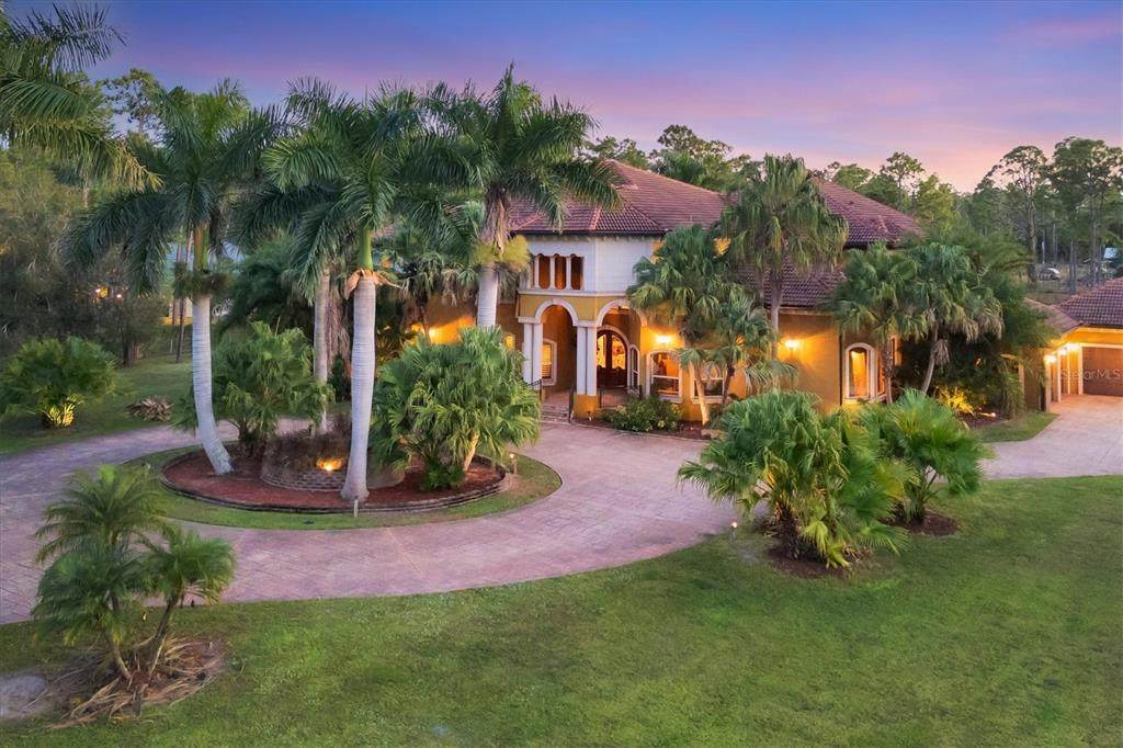 3657 Tropicaire Boulevard - Photo 1