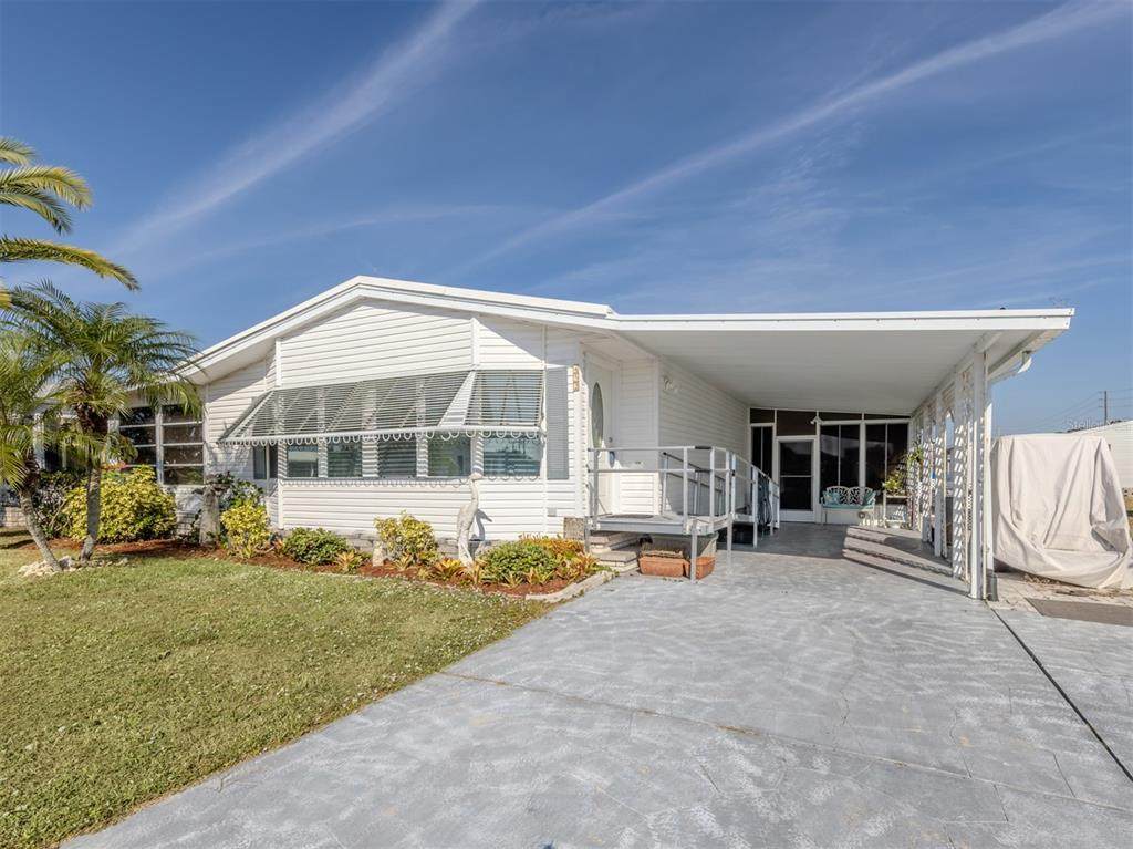 452 Sharks Point - Photo 1