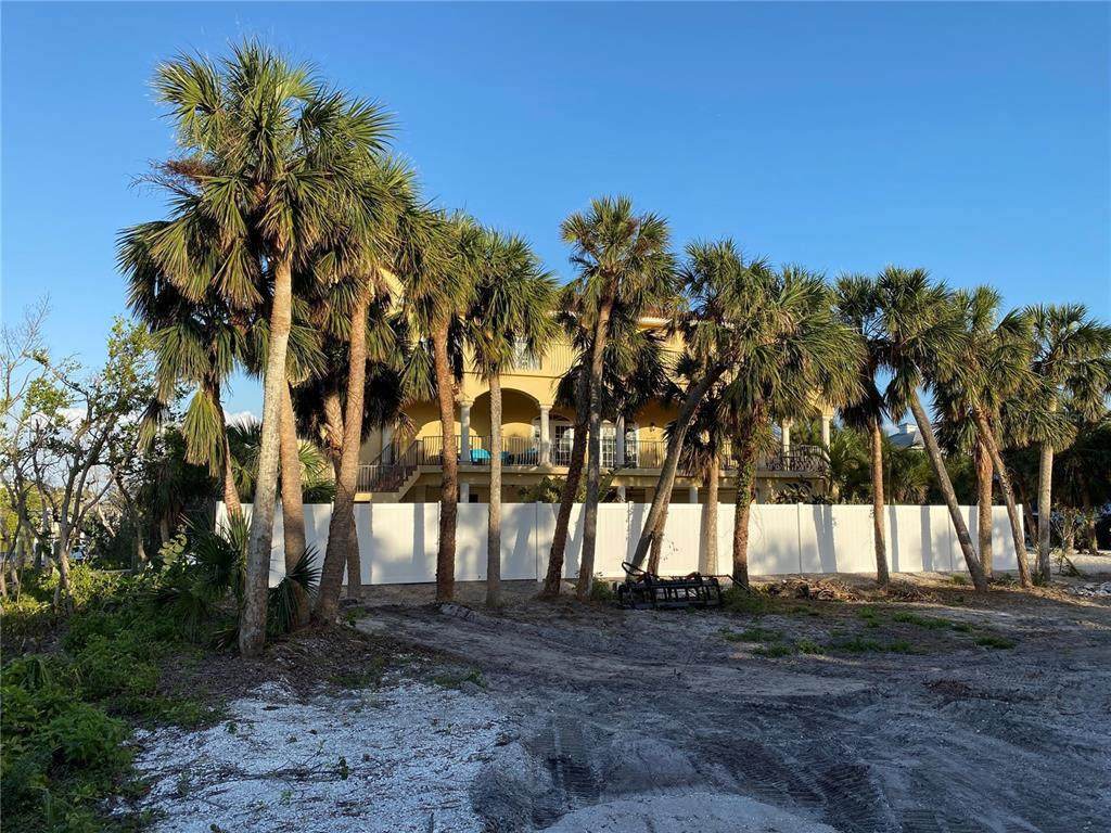 61 Palm Drive - Photo 1