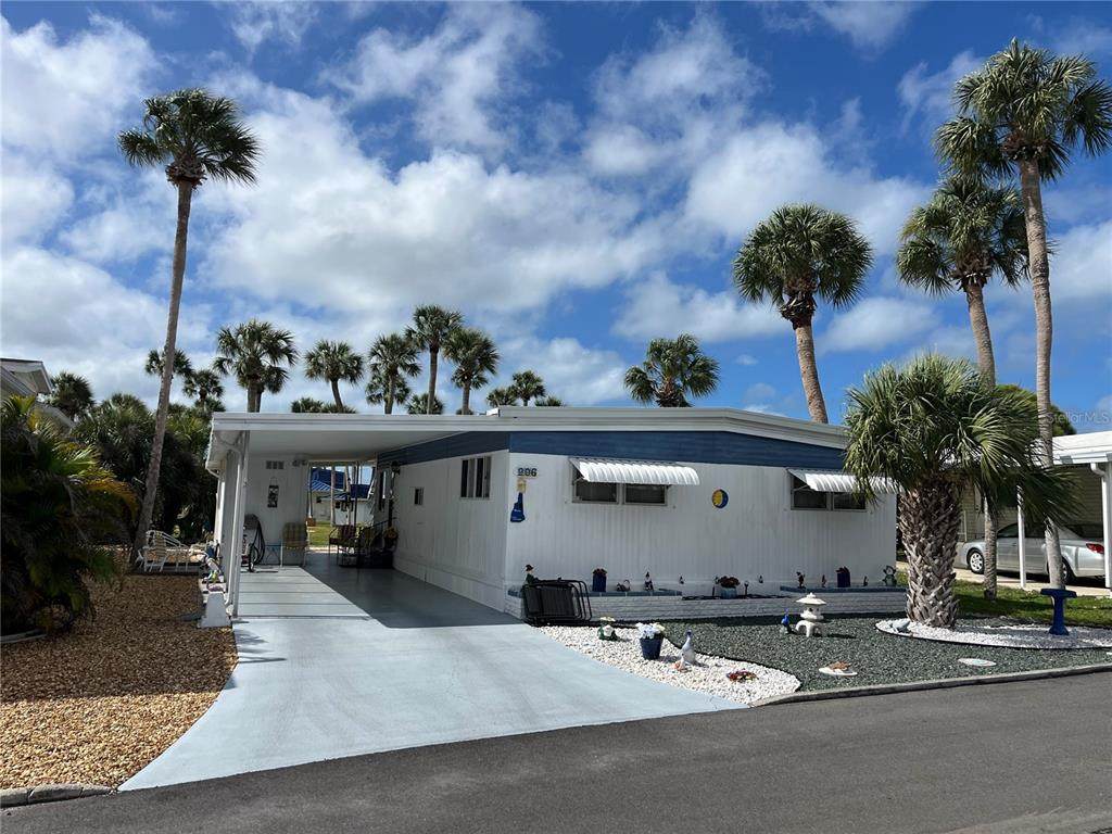 206 Roma Road - Photo 1