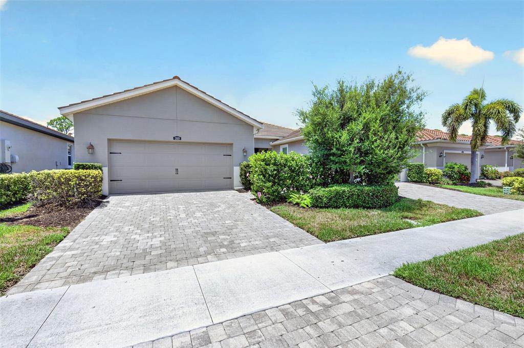 12020 Tapestry Lane - Photo 1