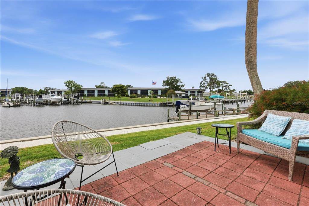 24 Oakwood Drive - Photo 1