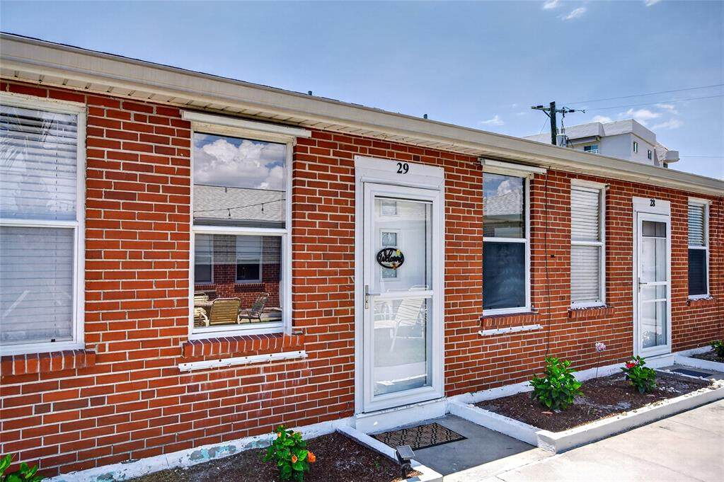 908 Villas Drive - Photo 1