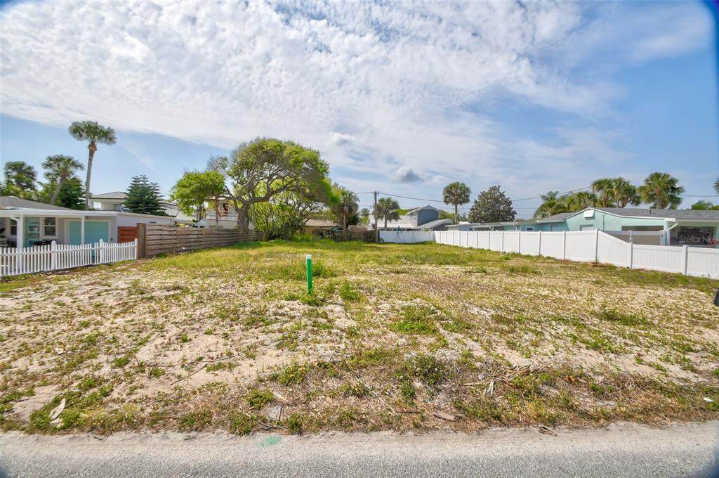 209 Normandy Avenue - Photo 1