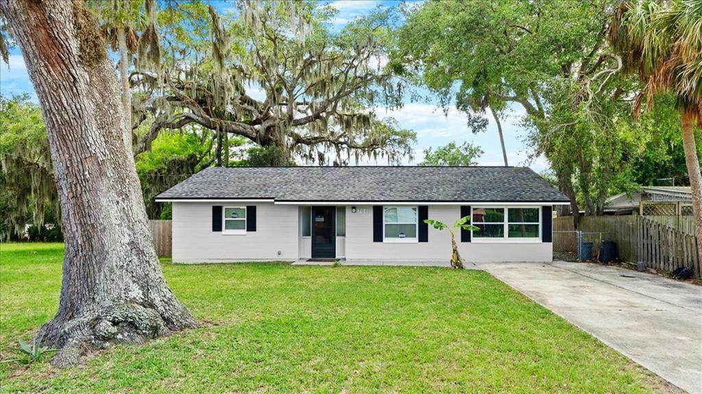 704 Lynn Avenue - Photo 1