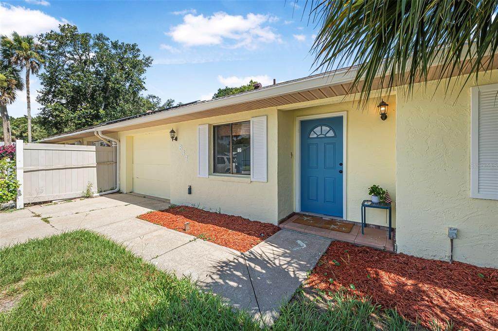 837 Acorn Lane - Photo 1