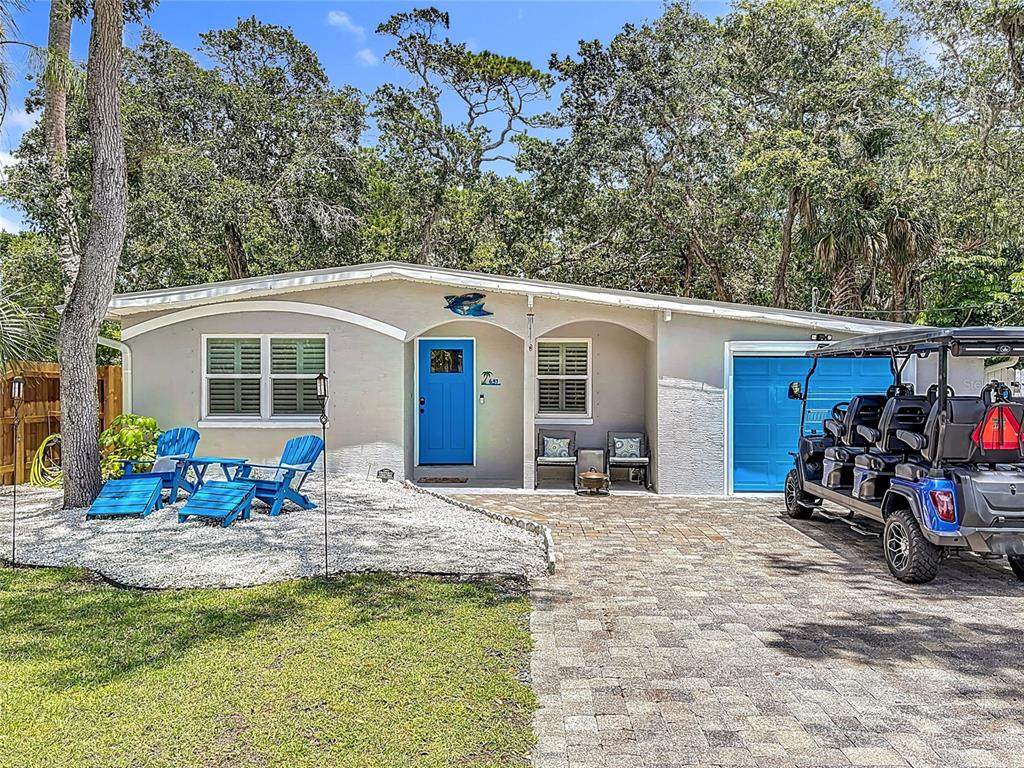 657 Pine Street - Photo 1