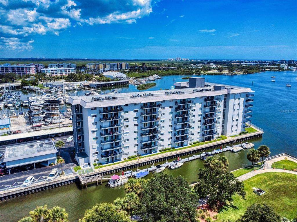 101 Riverside Drive - Photo 1