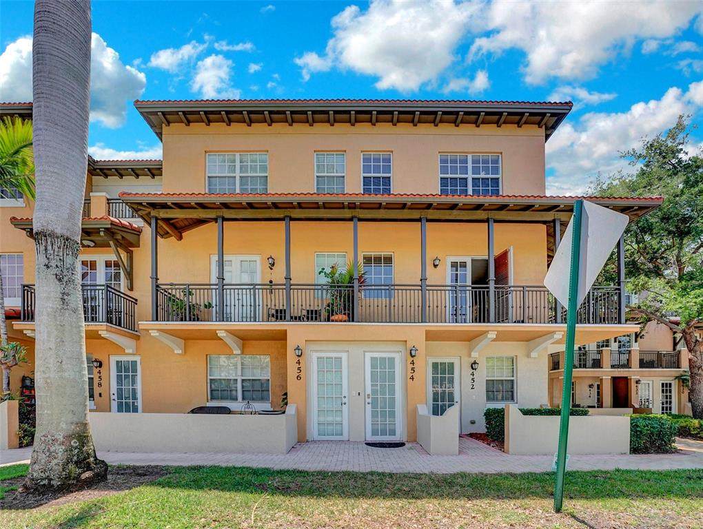 454 147TH Avenue - Photo 1