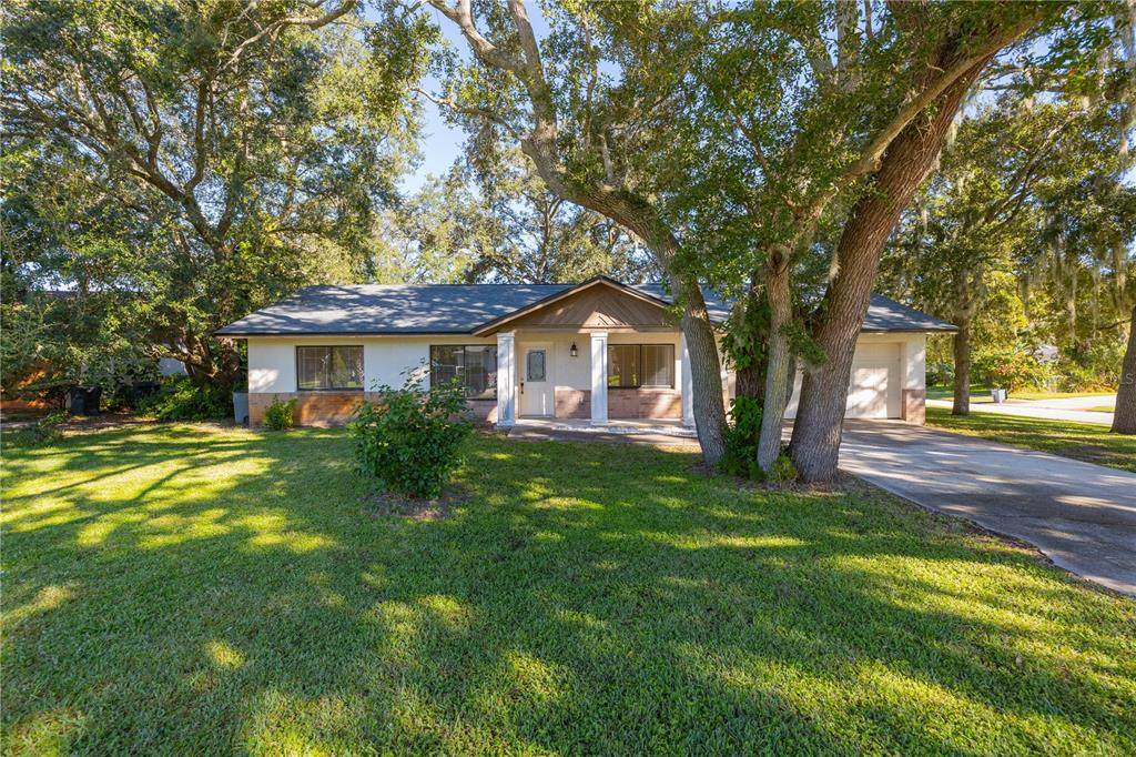 600 English Oaks Drive - Photo 1