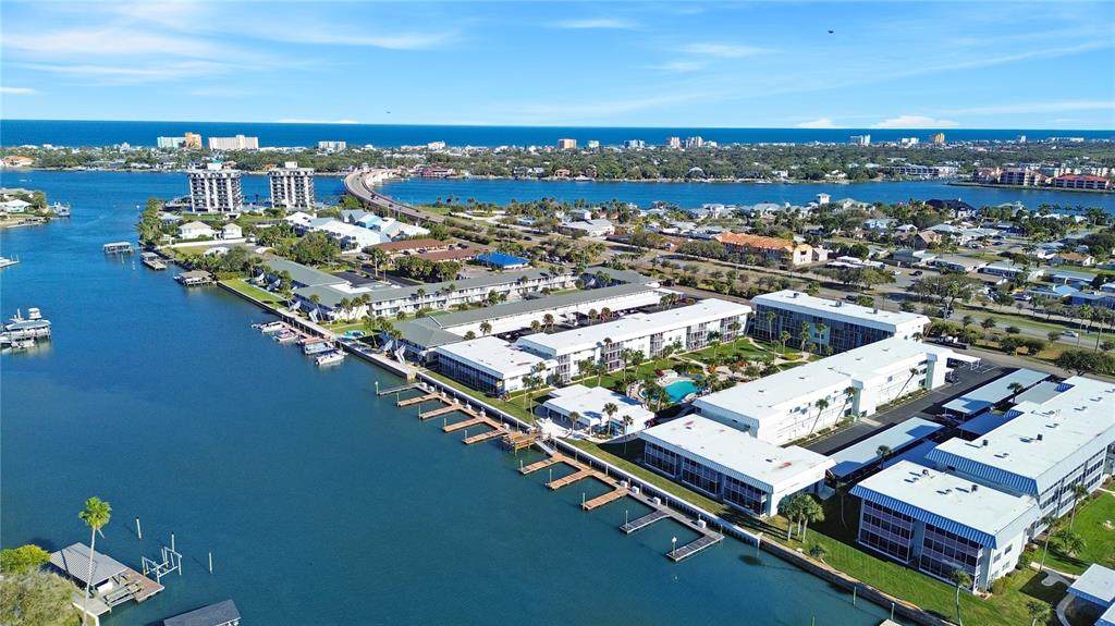 325 Causeway - Photo 1