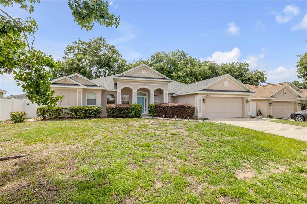 36624 Grand Island Oaks Circle - Photo 1