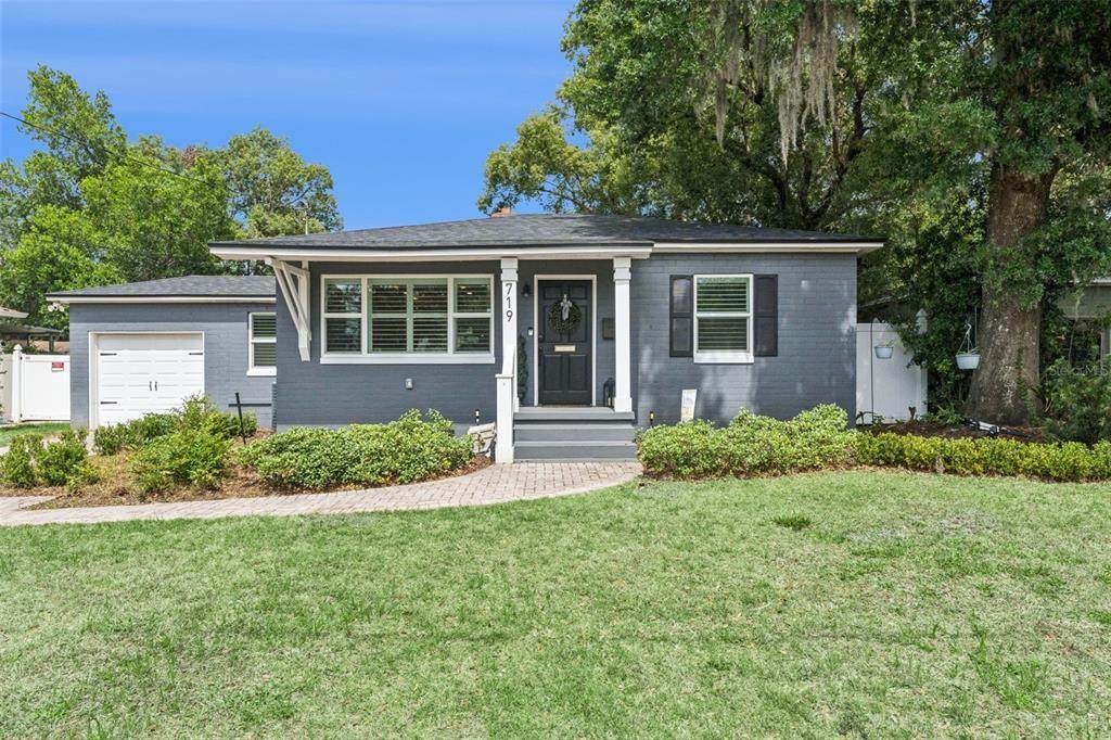 719 Warwick Place - Photo 1